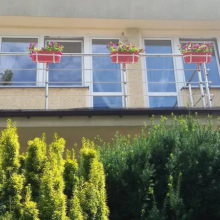 Slowicza Πανσιόν *