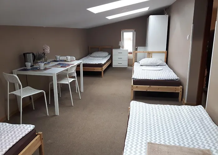 بيت ضيافة Slowicza وارسو